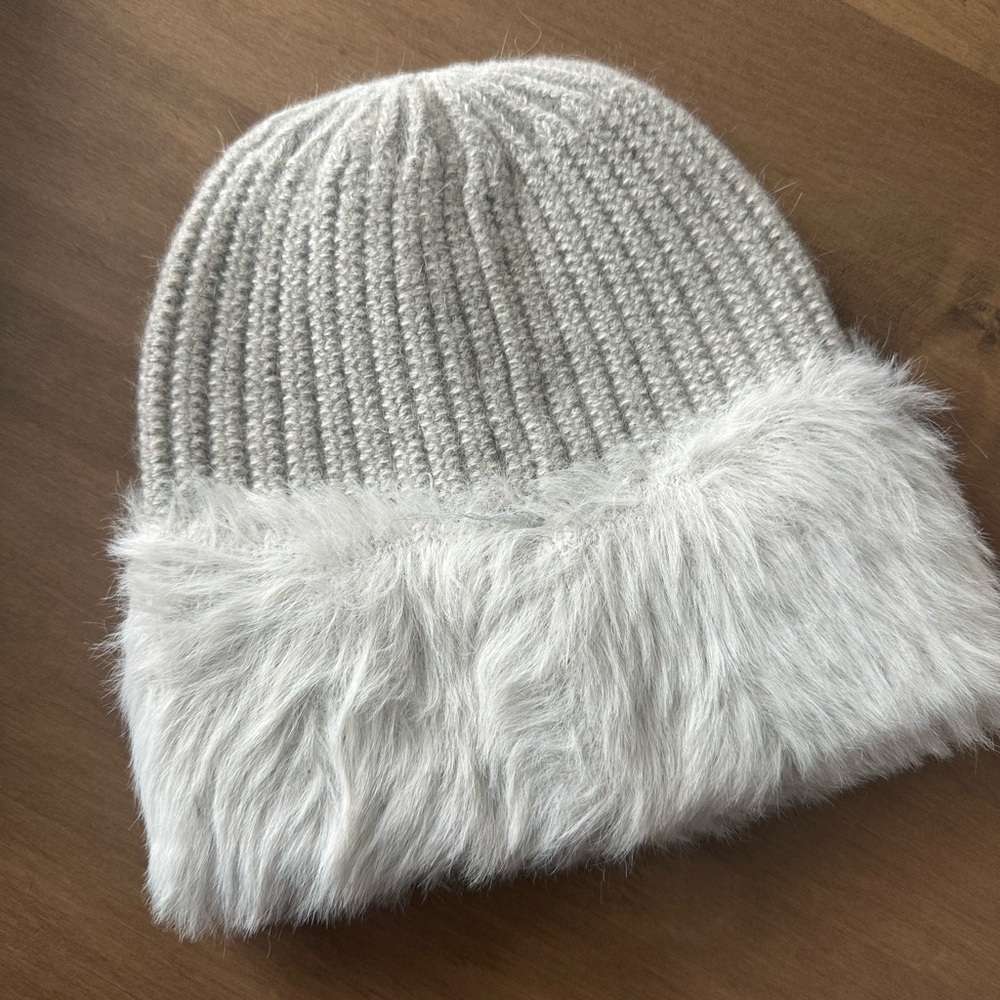 NWT Knit Beanie with Faux Fur Trim
